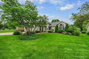 708 Ravinia Dr, Shorewood, IL 60404 - Photo 2