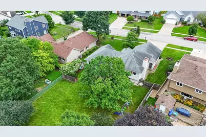 708 Ravinia Drive, Shorewood, IL 60404 - Photo 32