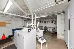 4862 N Ashland Ave, Chicago, IL 60640 - Photo 14