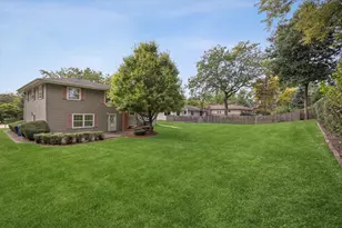 290 W Oak Glen Dr, Bartlett, IL 60103 - Photo 26