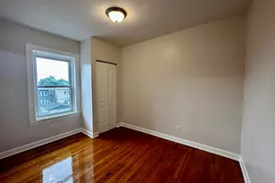 4056 W Crystal St, Chicago, IL 60651 - Photo 8
