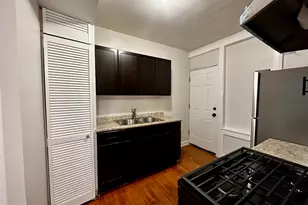 4056 W Crystal St, Chicago, IL 60651 - Photo 4