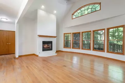 945 Kingston Street, Wheaton, IL 60187 - Photo 6