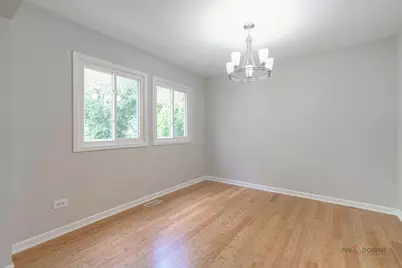 227 E Lakeside Drive, Vernon Hills, IL 60061 - Photo 18