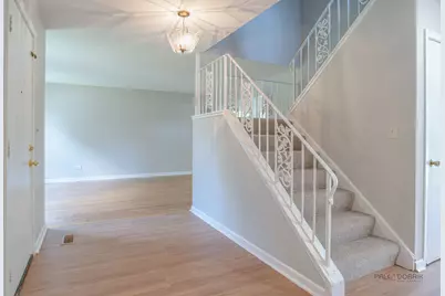 227 E Lakeside Drive, Vernon Hills, IL 60061 - Photo 12
