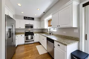 6816 W 65th St, Chicago, IL 60638 - Photo 8