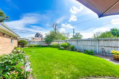 10629 Preston Street, Westchester, IL 60154 - Photo 34