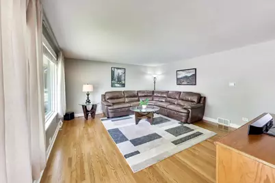 10629 Preston Street, Westchester, IL 60154 - Photo 2