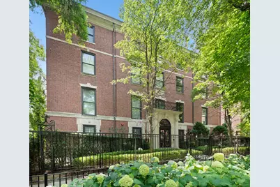 3030 N Lake Shore Drive #202, Chicago, IL 60657 - Photo 1
