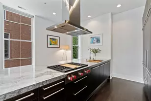 3030 N Lake Shore Dr, Chicago, IL 60657 - Photo 12