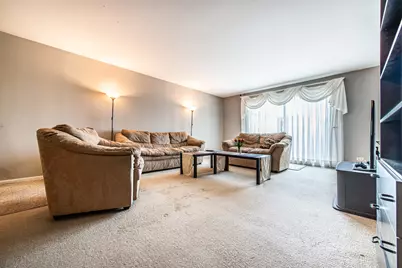 700 Wellington Avenue #409, Elk Grove Village, IL 60007 - Photo 6