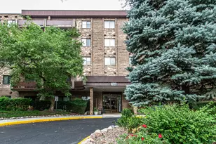 700 Wellington Ave, Elk Grove Village, IL 60007 - Photo 1