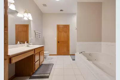 1360 Infanta Court, Woodstock, IL 60098 - Photo 26