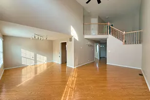 991 Sweetflower Dr, Hoffman Estates, IL 60169 - Photo 4