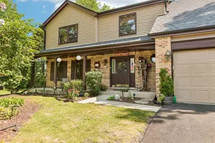 816 Bonnie Brae Ln, Bolingbrook, IL 60440 - Photo 1