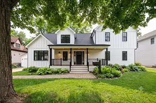 707 Glenshire Rd, Glenview, IL 60025 - Photo 1