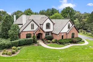 1590 Eagle Ridge Dr, Antioch, IL 60002 - Photo 2