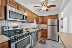 715 W Central Rd, Mount Prospect, IL 60056 - Photo 10