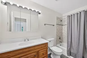 715 W Central Rd, Mount Prospect, IL 60056 - Photo 12