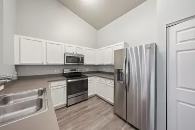 125 Silverstone Drive #125, Carpentersville, IL 60110 - Photo 10