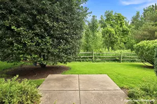 2100 Braeburn Dr, Wauconda, IL 60084 - Photo 20
