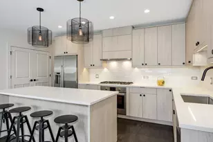 6911 N Western Ave, Chicago, IL 60645 - Photo 16