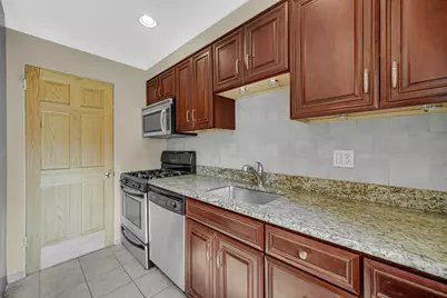 662 Carriage Hill Drive, Glenview, IL 60025 - Photo 16