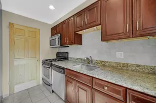662 Carriage Hill Dr, Glenview, IL 60025 - Photo 16