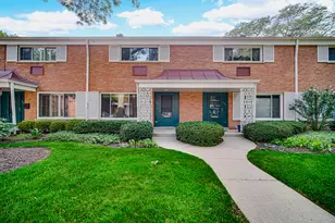 662 Carriage Hill Dr, Glenview, IL 60025 - Photo 30