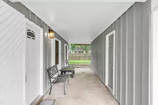 2402 W Kirby Ave, Champaign, IL 61821 - Photo 24