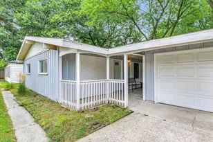 2402 W Kirby Ave, Champaign, IL 61821 - Photo 2