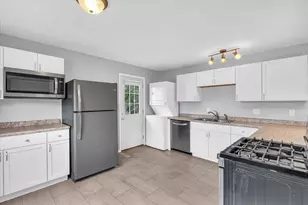 2402 W Kirby Ave, Champaign, IL 61821 - Photo 8