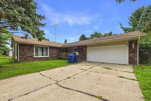2783 Karr Rd, Belvidere, IL 61008 - Photo 1