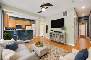 835 W Lawrence Ave, Chicago, IL 60640 - Photo 2