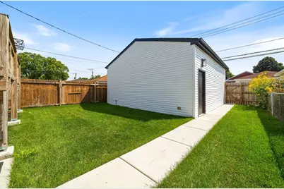 4909 N Merrimac Avenue, Chicago, IL 60630 - Photo 30