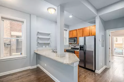 2335 W Iowa Street #1R, Chicago, IL 60622 - Photo 8