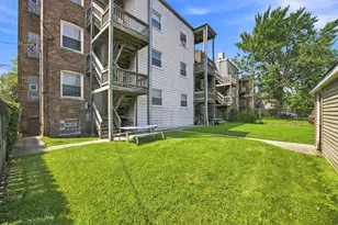 7443-7445 S Paxton Ave, Chicago, IL 60649 - Photo 16