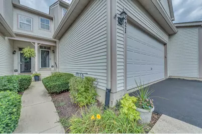 321 Grand Ridge Road #321, Saint Charles, IL 60175 - Photo 2