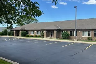 755 McArdle Dr, Crystal Lake, IL 60014 - Photo 1