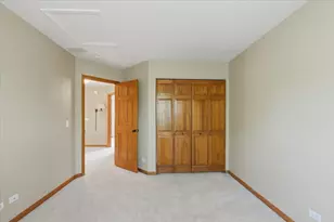 2014 Peterson Pl, Batavia, IL 60510 - Photo 14
