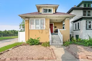 919 S Highland Ave, Oak Park, IL 60304 - Photo 1