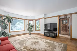 5024 W Nelson St, Chicago, IL 60641 - Photo 4
