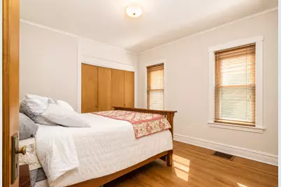 5024 W Nelson Street, Chicago, IL 60641 - Photo 12