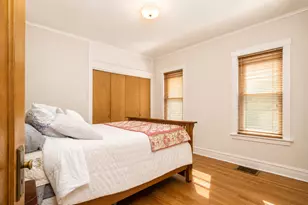 5024 W Nelson St, Chicago, IL 60641 - Photo 12