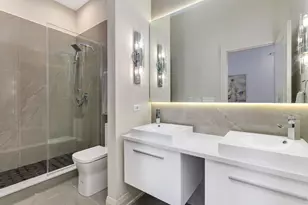 6915 N Western Ave, Chicago, IL 60645 - Photo 14