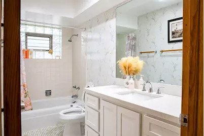 2201 Pine Street, Des Plaines, IL 60018 - Photo 12
