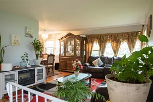2201 Pine St, Des Plaines, IL 60018 - Photo 4