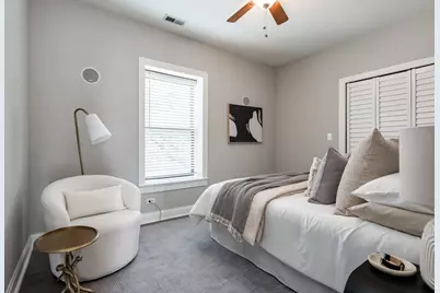1856 N Sawyer Avenue #303, Chicago, IL 60647 - Photo 18