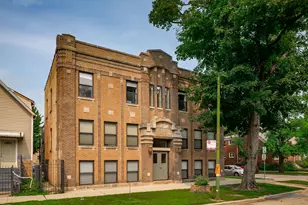 1856 N Sawyer Ave, Chicago, IL 60647 - Photo 1