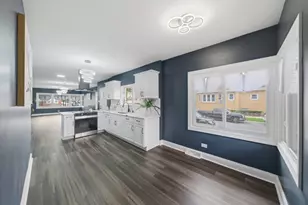 6601 S Francisco Ave, Chicago, IL 60629 - Photo 10